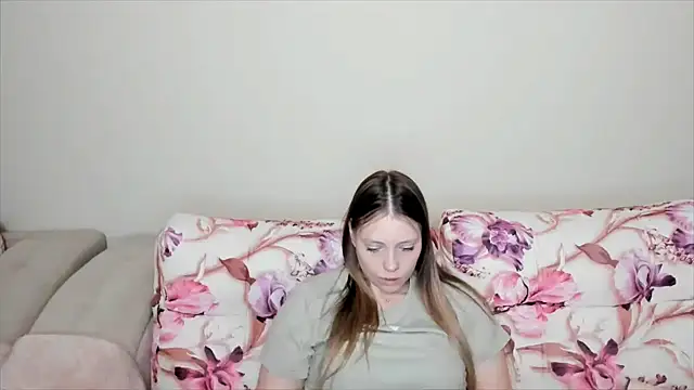 Snapshot of Sweetmojito chatting on December 10, 2024, 1:43 am Sweetmojito online show from December 10, 2024, 1:43 am