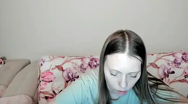 Snapshot of Sweetmojito chatting on December 6, 2024, 12:22 pm Sweetmojito online show from December 6, 2024, 12:22 pm