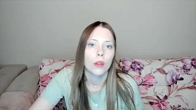 Snapshot of Sweetmojito chatting on December 19, 2024, 1:39 am Sweetmojito online show from December 19, 2024, 1:39 am