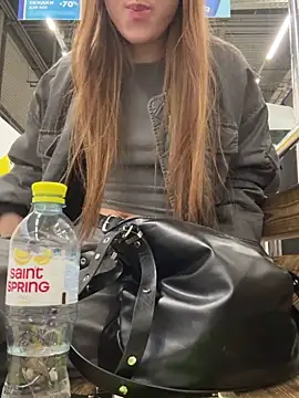Snapshot of Cherry____Pie chatting on February 17, 2025, 10:27 pm Cherry Pie online show from February 17, 2025, 10:27 pm