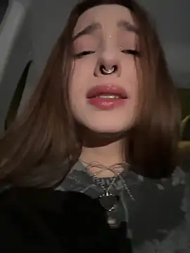 Snapshot of Cherry____Pie chatting on December 4, 2024, 7:39 pm Cherry Pie online show from December 4, 2024, 7:39 pm