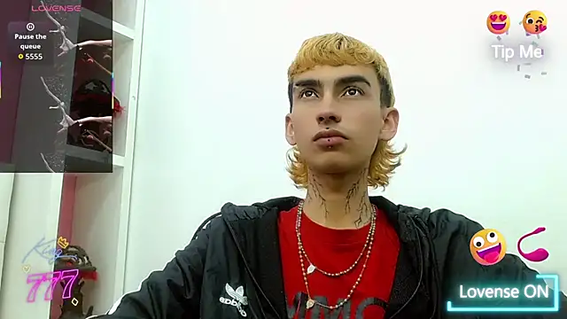 ttimy x boy online show from March 10, 2026, 7:51 pm