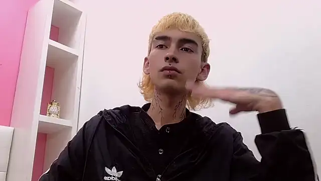 ttimy x boy online show from April 7, 2026, 8:10 pm