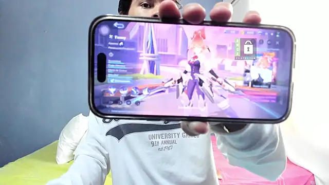 Snapshot of Kanterfun chatting on March 4, 2025, 6:50 pm Kanterfun online show from March 4, 2025, 6:50 pm