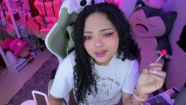 Snapshot of anyburkee chatting on February 10, 2026, 4:44 am anyburkee online show from February 10, 2026, 4:44 am