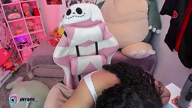 anyburkee online show from October 29, 2025, 1:04 am