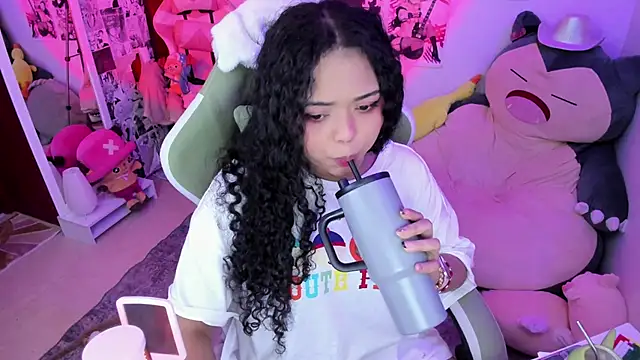 Snapshot of anyburkee chatting on February 5, 2026, 5:25 am anyburkee online show from February 5, 2026, 5:25 am