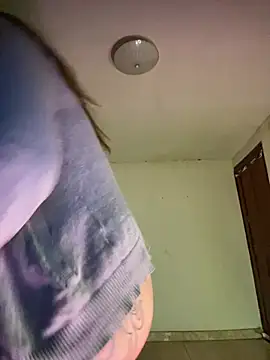 Miss oliviaa online show from February 4, 2026, 10:38 pm