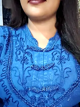 Snapshot of cutepragya2 chatting on October 17, 2025, 8:39 am cutepragya2 online show from October 17, 2025, 8:39 am