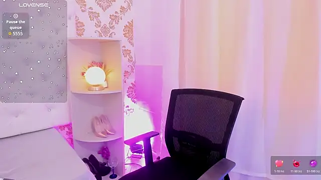 Snapshot of emaa_lambert chatting on December 20, 2025, 3:37 pm emaa lambert online show from December 20, 2025, 3:37 pm