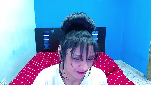 Snapshot of Juicy_pamela5 chatting on February 14, 2025, 8:26 pm Juicy pamela5 online show from February 14, 2025, 8:26 pm