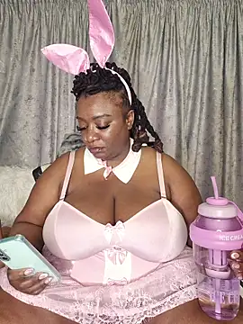 ThickianaRider online show from November 28, 2025, 5:51 am