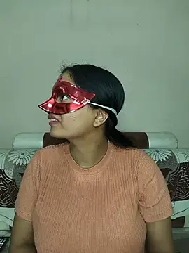 bigtitsqueen online show from February 4, 2026, 8:53 am