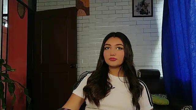 Snapshot of Afrodita_Shalom chatting on December 17, 2025, 7:52 pm Afrodita Shalom online show from December 17, 2025, 7:52 pm