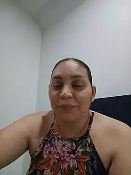 Snapshot of MirandaSoto chatting on June 6, 2026, 4:07 am MirandaSoto online show from June 6, 2026, 4:07 am