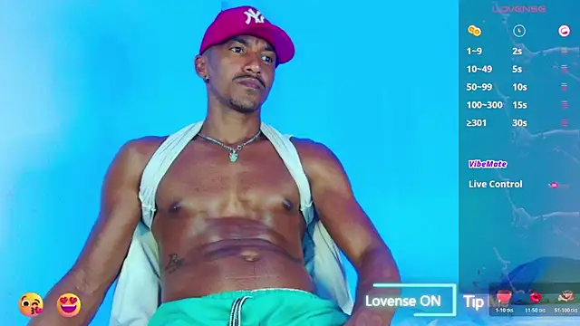 Snapshot of mikejaybra chatting on November 26, 2025, 11:49 pm mikejaybra online show from November 26, 2025, 11:49 pm