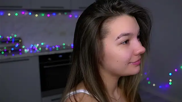 VeronaAppleberry online show from February 12, 2026, 1:05 am