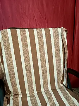 Stripy Doll online show from October 19, 2025, 5:26 pm