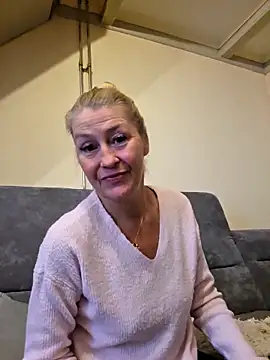 lisalustjouw online show from November 20, 2025, 10:16 am