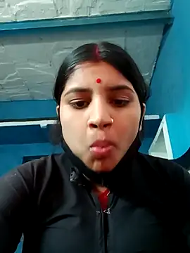 Nisha Cute online show from March 18, 2025, 2:51 am