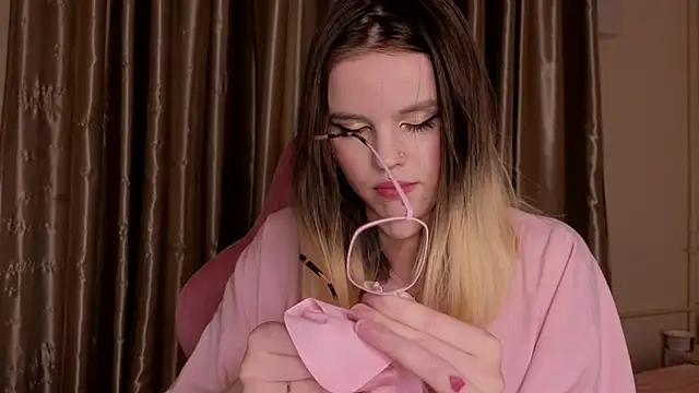 Snapshot of HanaMitsuri chatting on January 8, 2026, 7:31 pm HanaMitsuri online show from January 8, 2026, 7:31 pm