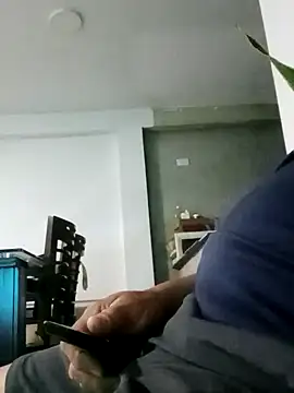 Snapshot of luchoarr chatting on September 28, 2025, 3:35 am luchoarr online show from September 28, 2025, 3:35 am