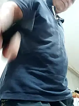 Snapshot of luchoarr chatting on February 16, 2025, 2:10 pm luchoarr online show from February 16, 2025, 2:10 pm