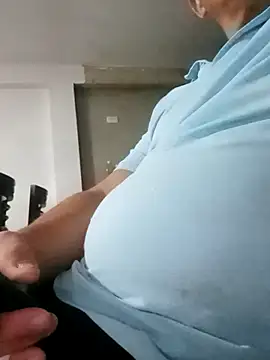 Snapshot of luchoarr chatting on October 30, 2025, 2:54 am luchoarr online show from October 30, 2025, 2:54 am