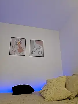 VictoriaEvaans  online show from March 14, 2025, 9:54 pm