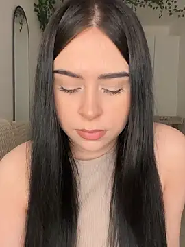  SweetCandyy online show from April 17, 2026, 7:49 pm