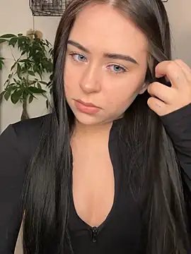 Snapshot of _SweetCandyy chatting on May 17, 2026, 8:20 pm SweetCandyy online show from May 17, 2026, 8:20 pm