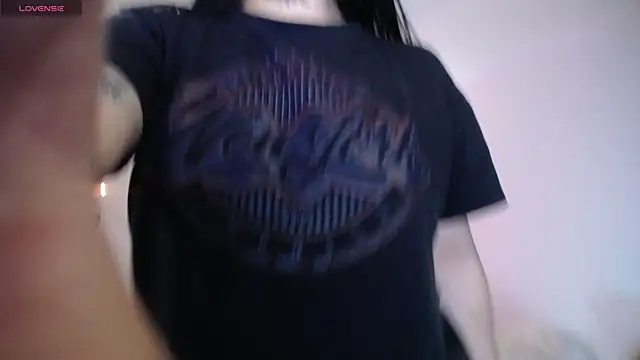 sweet velvett online show from April 10, 2026, 10:33 am