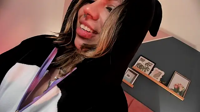 delilah fix online show from January 10, 2026, 9:10 pm