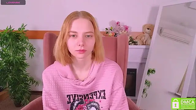 Snapshot of MirraBellanta chatting on December 3, 2025, 9:36 pm MirraBellanta online show from December 3, 2025, 9:36 pm