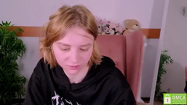 Snapshot of MirraBellanta chatting on February 27, 2026, 12:11 am MirraBellanta online show from February 27, 2026, 12:11 am