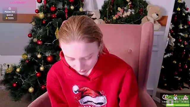 Snapshot of MirraBellanta chatting on December 22, 2025, 10:43 pm MirraBellanta online show from December 22, 2025, 10:43 pm