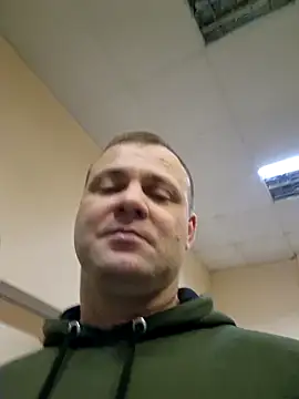 Snapshot of Crek666 chatting on December 22, 2024, 12:27 pm Crek666 online show from December 22, 2024, 12:27 pm