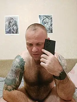 Snapshot of Crek666 chatting on June 24, 2026, 4:05 pm Crek666 online show from June 24, 2026, 4:05 pm