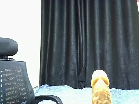 Snapshot of Horny-slut_ chatting on July 29, 2026, 3:17 am Horny-slut online show from July 29, 2026, 3:17 am