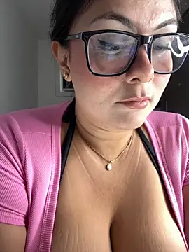 linatarens online show from October 30, 2025, 1:31 pm