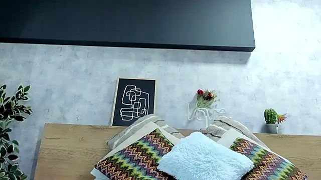 karina gomez 18 online show from March 20, 2026, 11:22 am