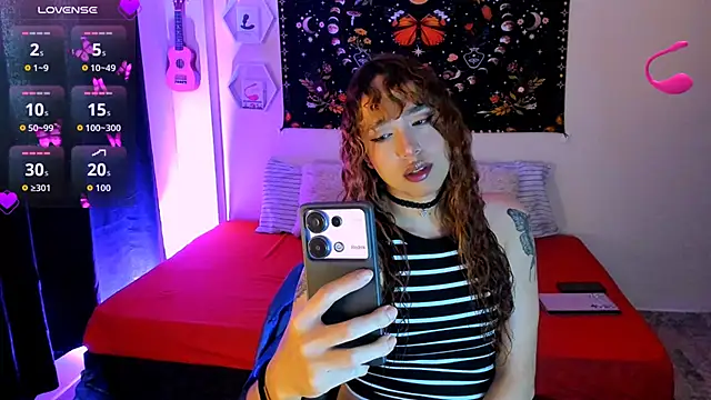 Snapshot of sophieMarshall01 chatting on October 2, 2025, 4:21 pm sophieMarshall01 online show from October 2, 2025, 4:21 pm