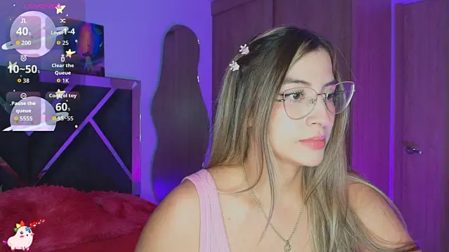 Snapshot of Issabela_G1 chatting on December 16, 2025, 2:49 am Issabela G1 online show from December 16, 2025, 2:49 am