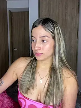 Issabela G1 online show from January 28, 2025, 3:04 am