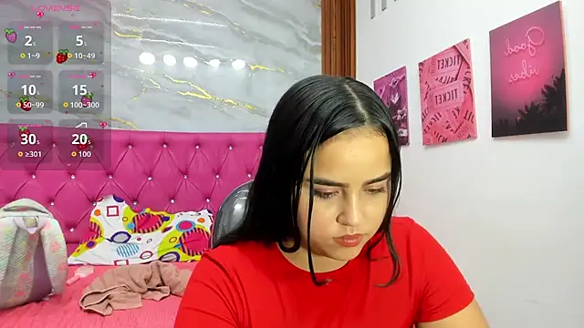 Snapshot of Helen_russo chatting on July 16, 2026, 7:00 pm Helen russo online show from July 16, 2026, 7:00 pm