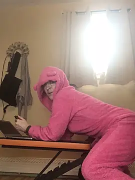 Luluof online show from March 14, 2025, 1:46 pm