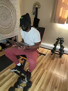 Luluof online show from March 18, 2025, 5:33 pm