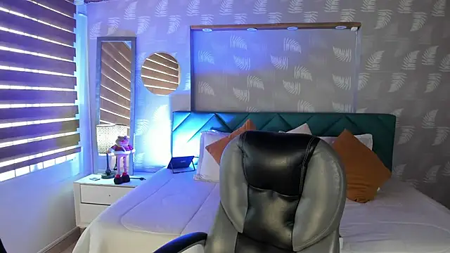 Snapshot of Nami_sunny chatting on November 25, 2025, 12:49 pm Nami sunny online show from November 25, 2025, 12:49 pm