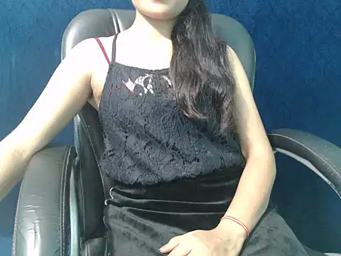 Snapshot of Yashi chatting on October 2, 2025, 9:07 pm Yashi online show from October 2, 2025, 9:07 pm