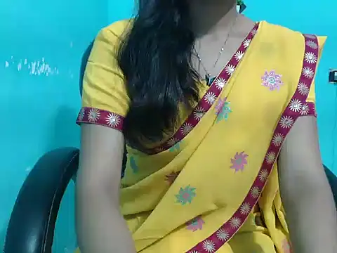 Snapshot of Yashi chatting on March 19, 2025, 2:35 pm Yashi online show from March 19, 2025, 2:35 pm